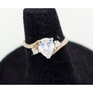 Size 5 Ring. Sterling Silver Ring, Pretty Ring, Faux Diamond Ring, Avon Ring